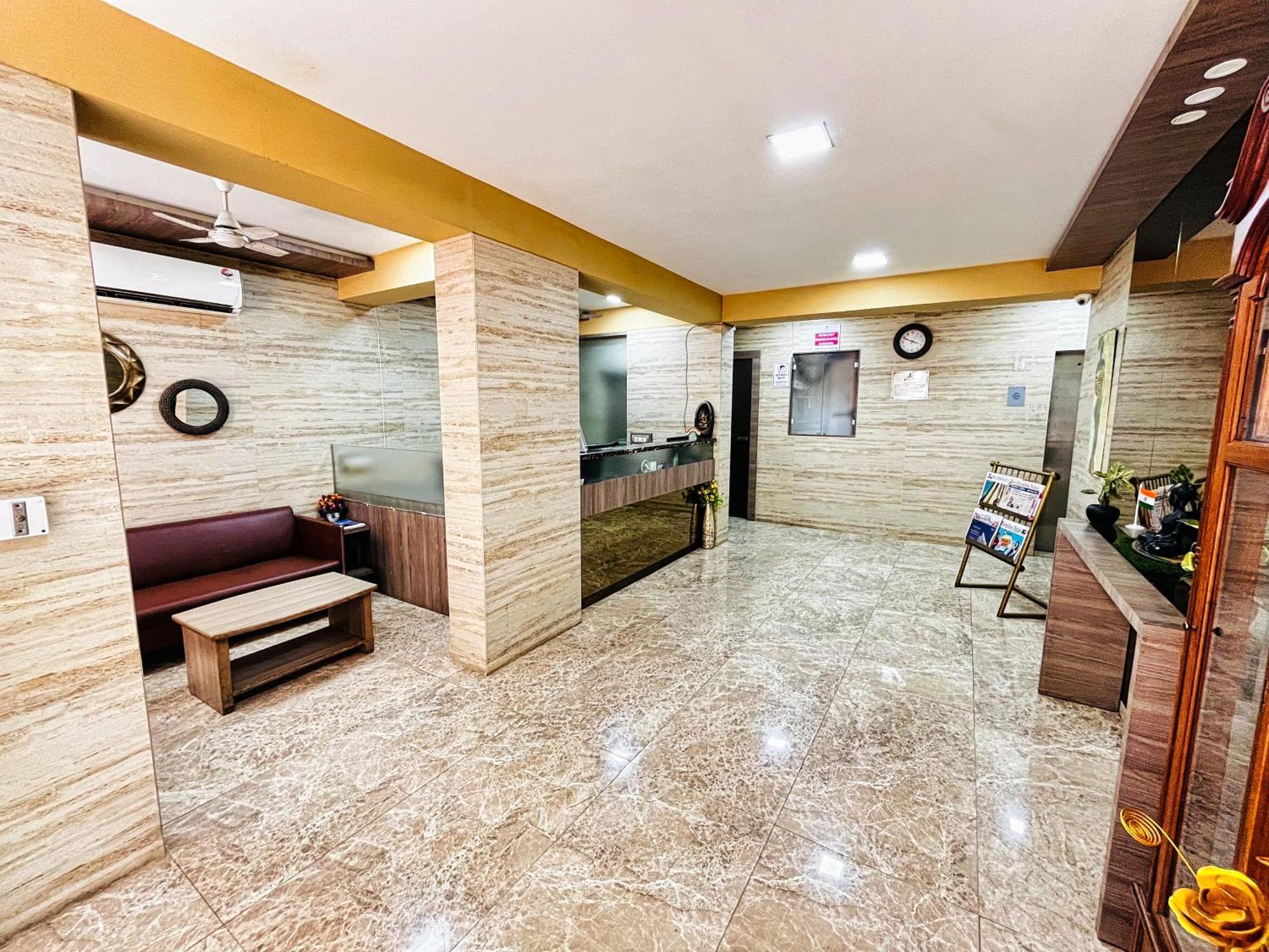 Maxxvalue - Service Apartment Marol Bombay Exterior foto